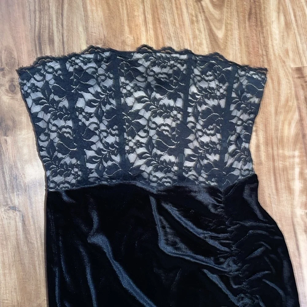Windsor women’s size Large dress black nude lace velvet gown party maxi slit - Picture 3 of 10